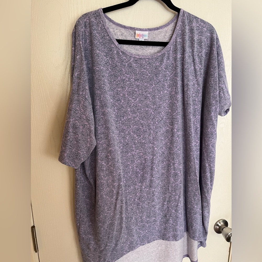 Good used condition Lularoe purple floral Irma size xl